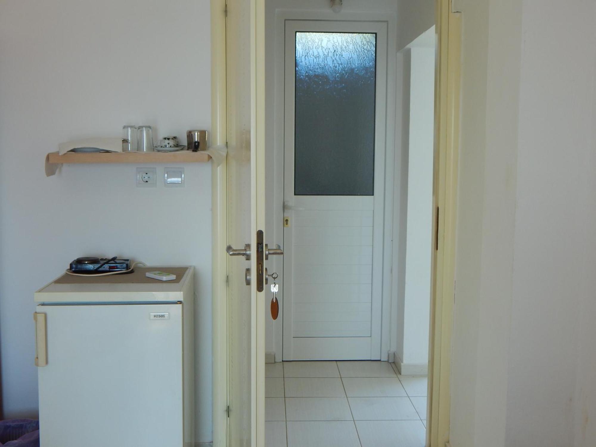 Bel Air Rooms Himare Room photo