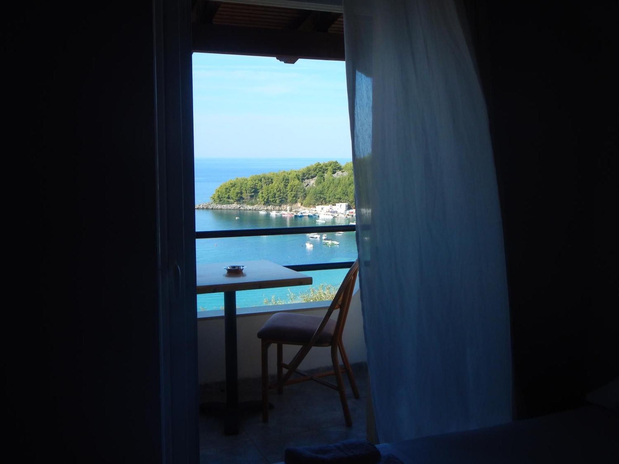 Bel Air Rooms Himare Exterior photo