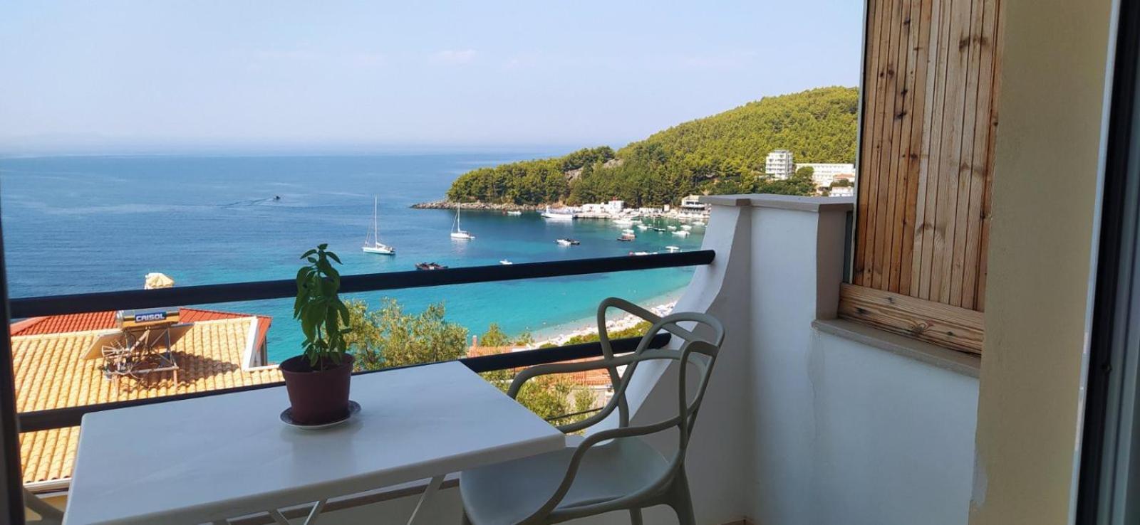 Bel Air Rooms Himare Exterior photo
