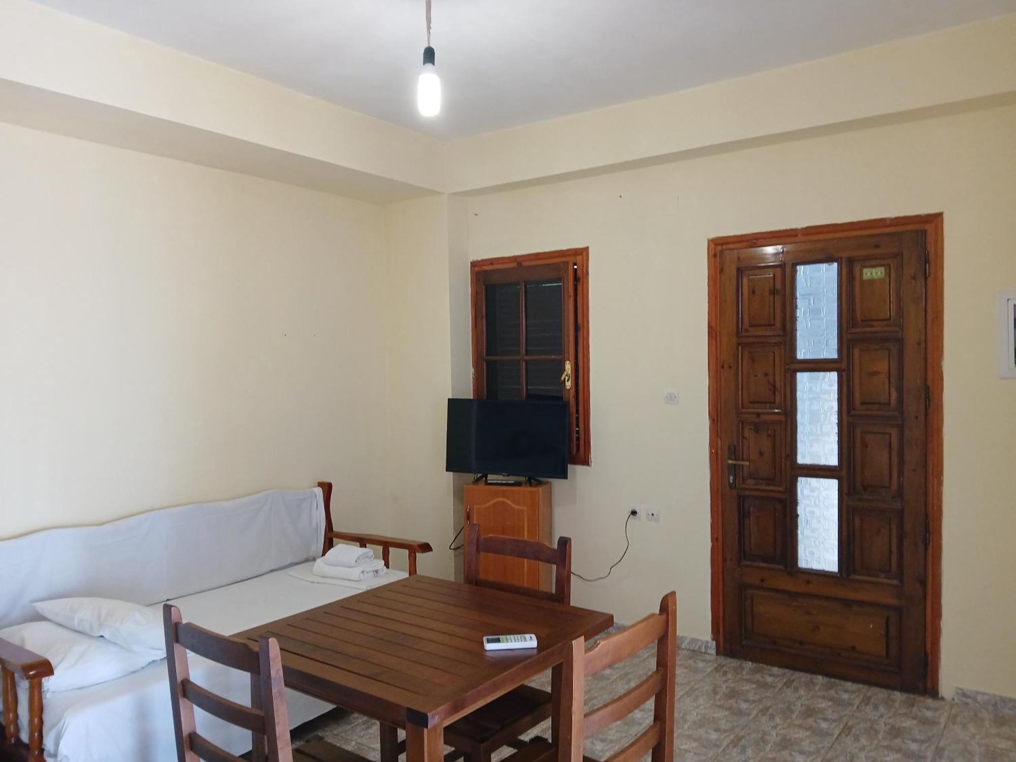 Bel Air Rooms Himare Room photo